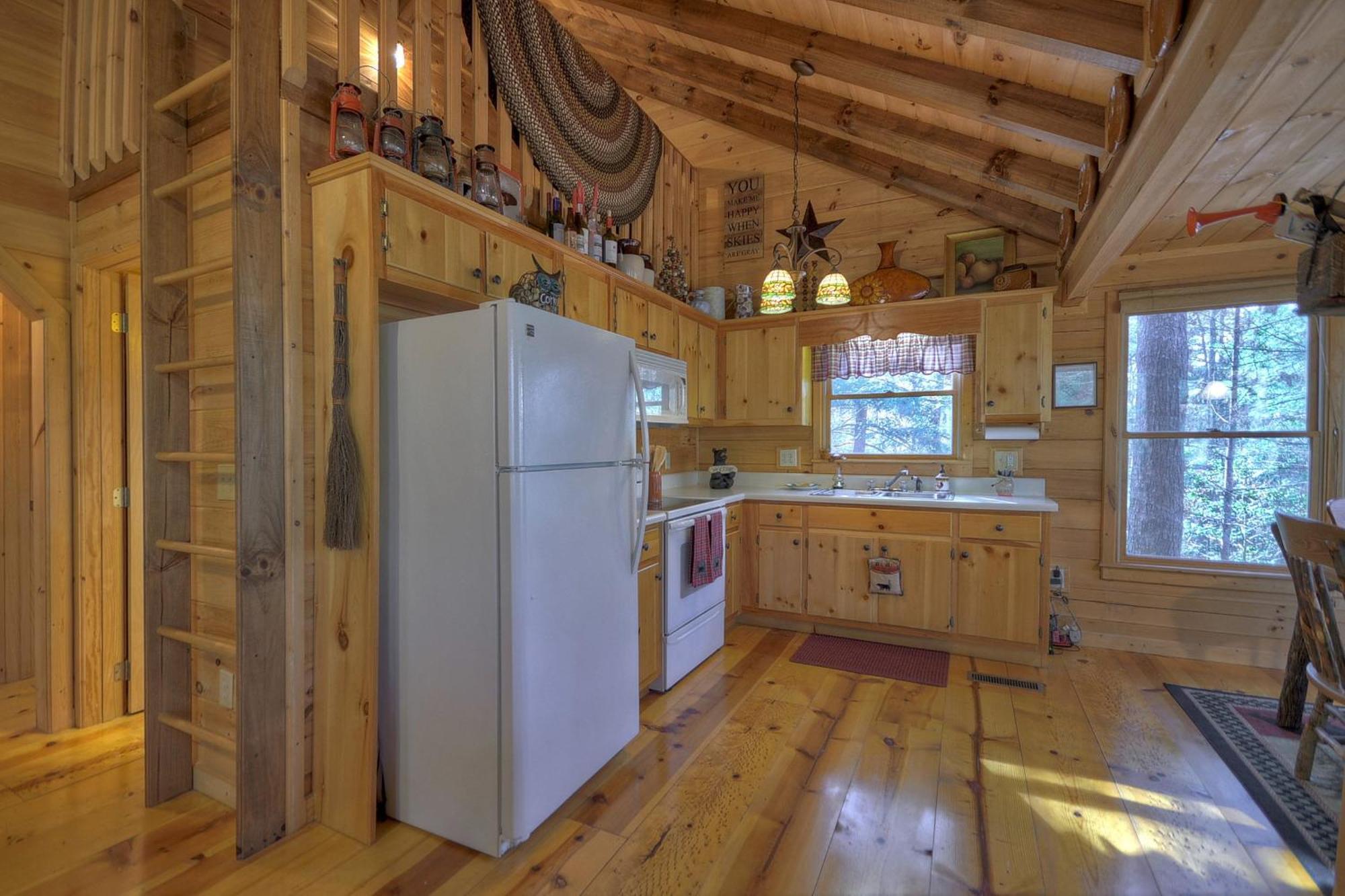 Cherry Log Knotty Pines Pet-Friendly Gas Fireplace Plus A Firepit מראה חיצוני תמונה